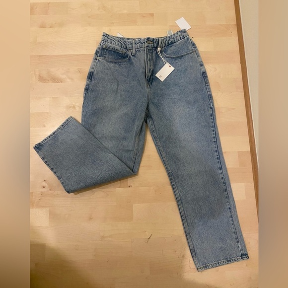 SOLD GOOD AMERICAN Faded boyfriend jeans - Picture 4 of 5